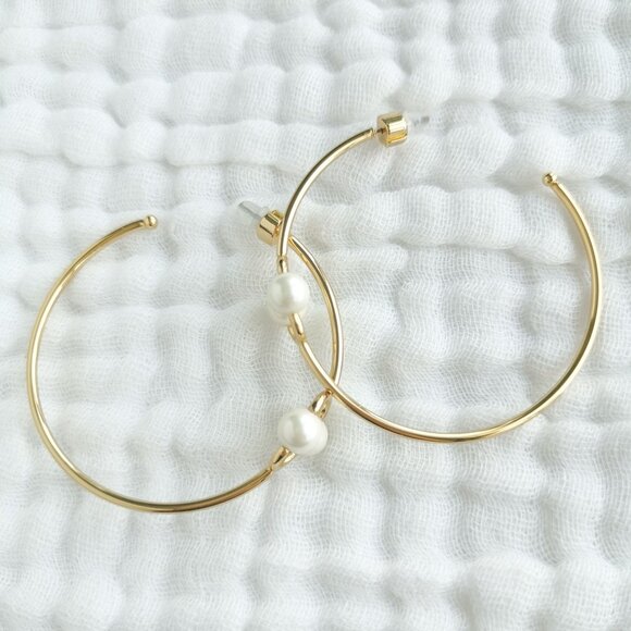 Kate Spade Nouveau Pearls Hoop Earrings in Gold - Picture 3 of 3